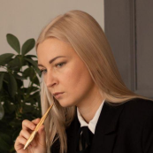 Яна Зиновьева